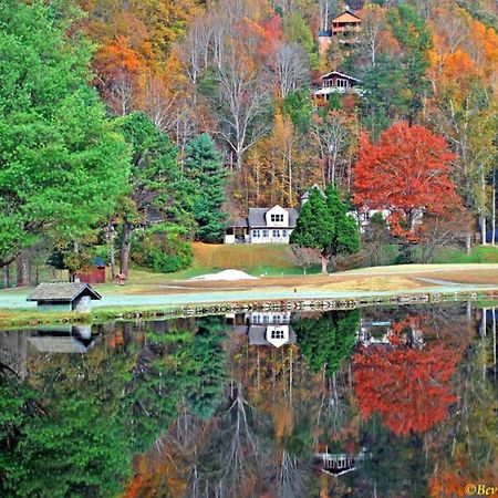 Romantic, Honeymoon Cabin In The Smokies! 개틀린버그 외부 사진