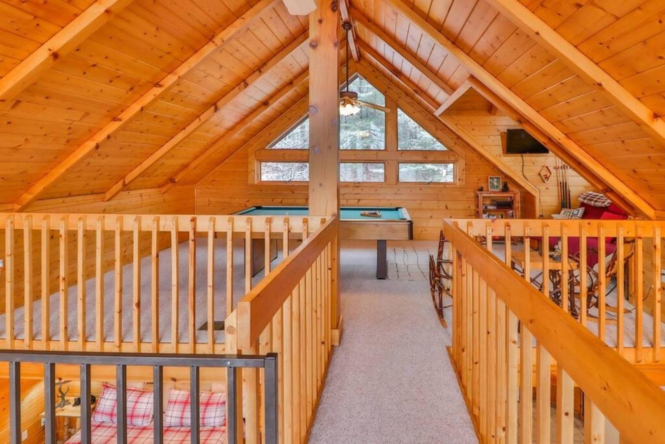 Romantic, Honeymoon Cabin In The Smokies! 개틀린버그 외부 사진