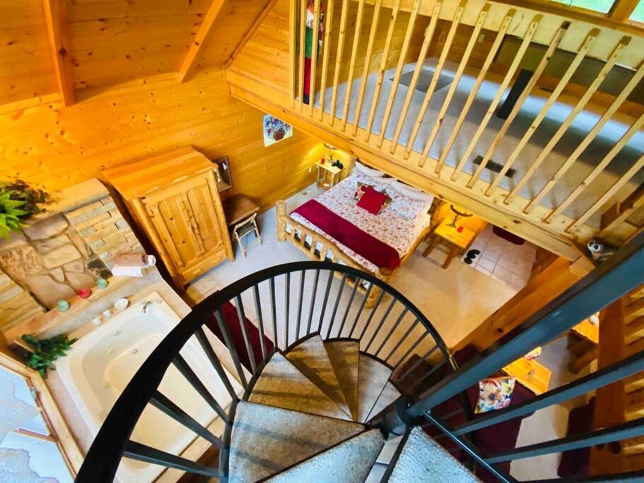 Romantic, Honeymoon Cabin In The Smokies! 개틀린버그 외부 사진