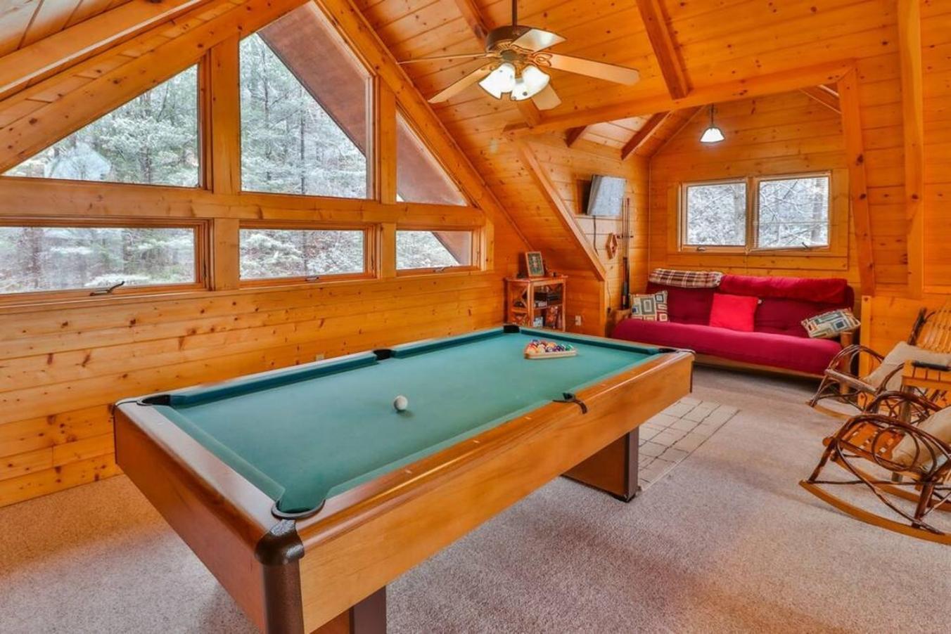 Romantic, Honeymoon Cabin In The Smokies! 개틀린버그 외부 사진