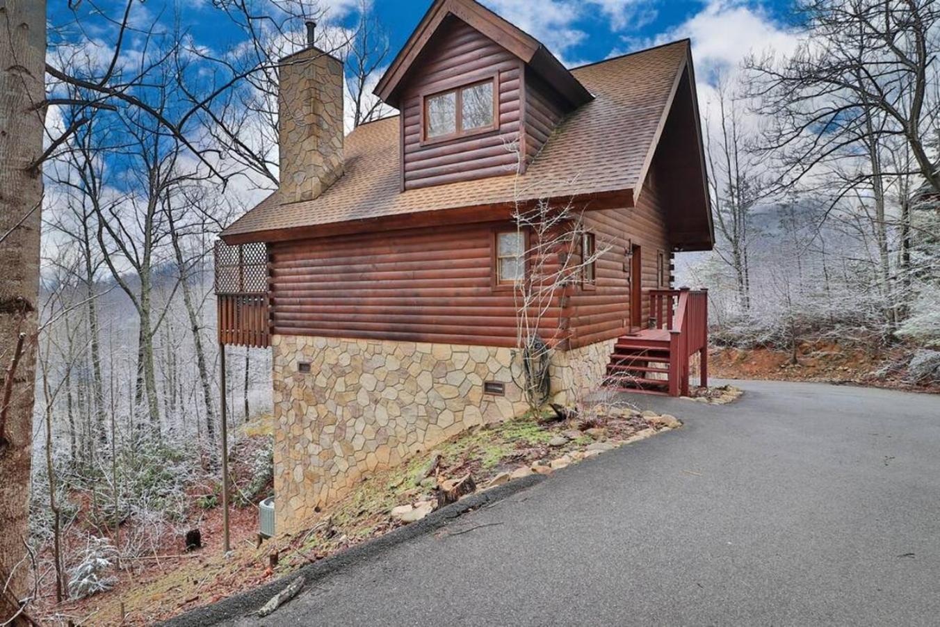 Romantic, Honeymoon Cabin In The Smokies! 개틀린버그 외부 사진