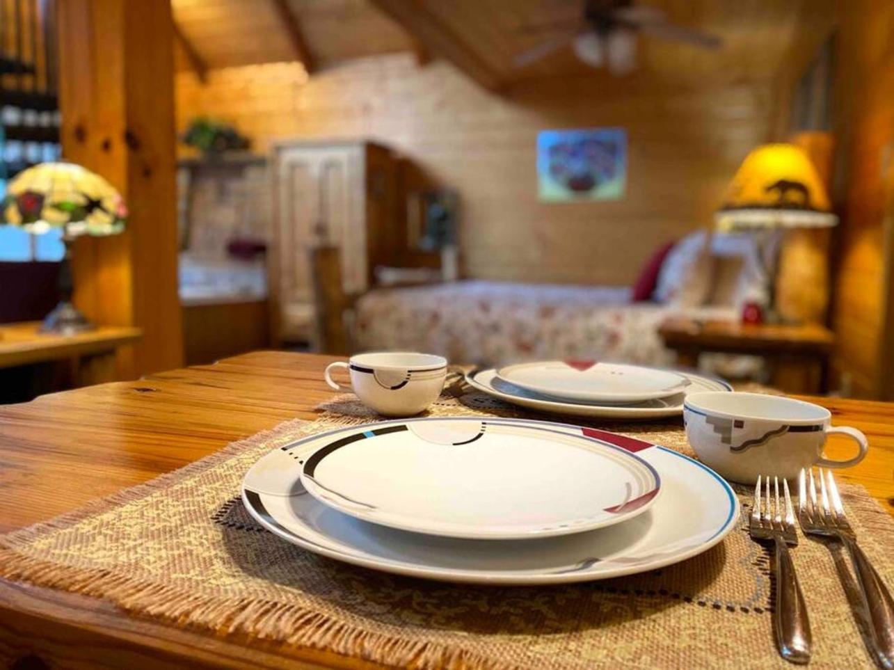 Romantic, Honeymoon Cabin In The Smokies! 개틀린버그 외부 사진
