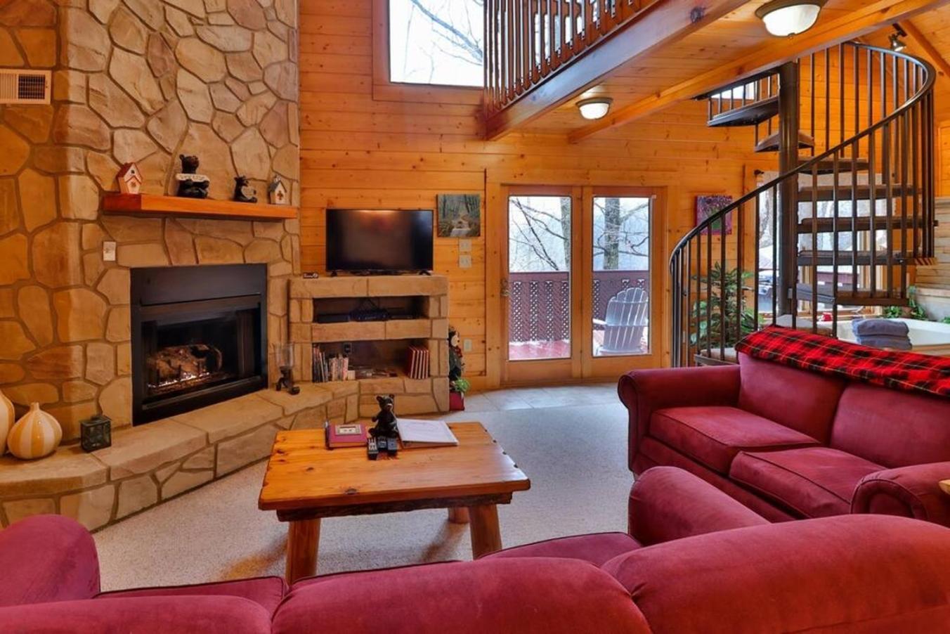 Romantic, Honeymoon Cabin In The Smokies! 개틀린버그 외부 사진