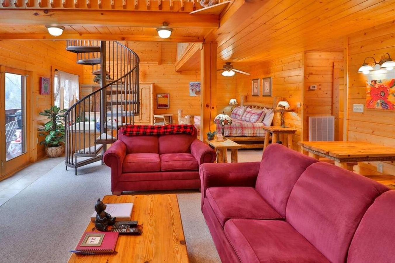 Romantic, Honeymoon Cabin In The Smokies! 개틀린버그 외부 사진