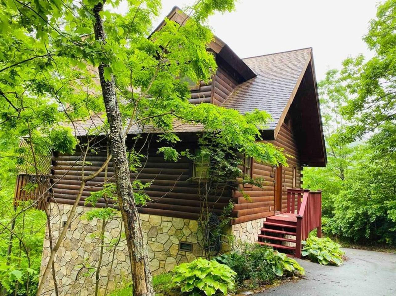 Romantic, Honeymoon Cabin In The Smokies! 개틀린버그 외부 사진